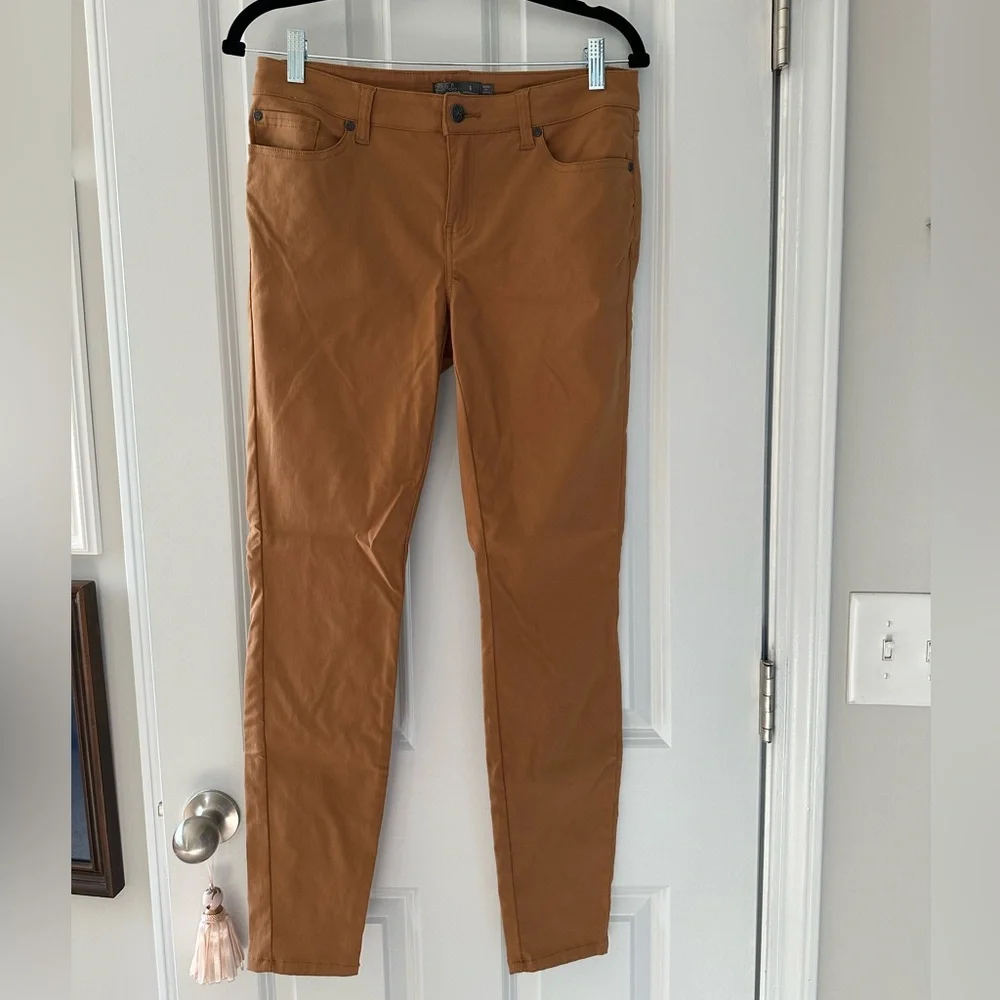 Women’s prAna Brown Pants - Picture 2 of 5
